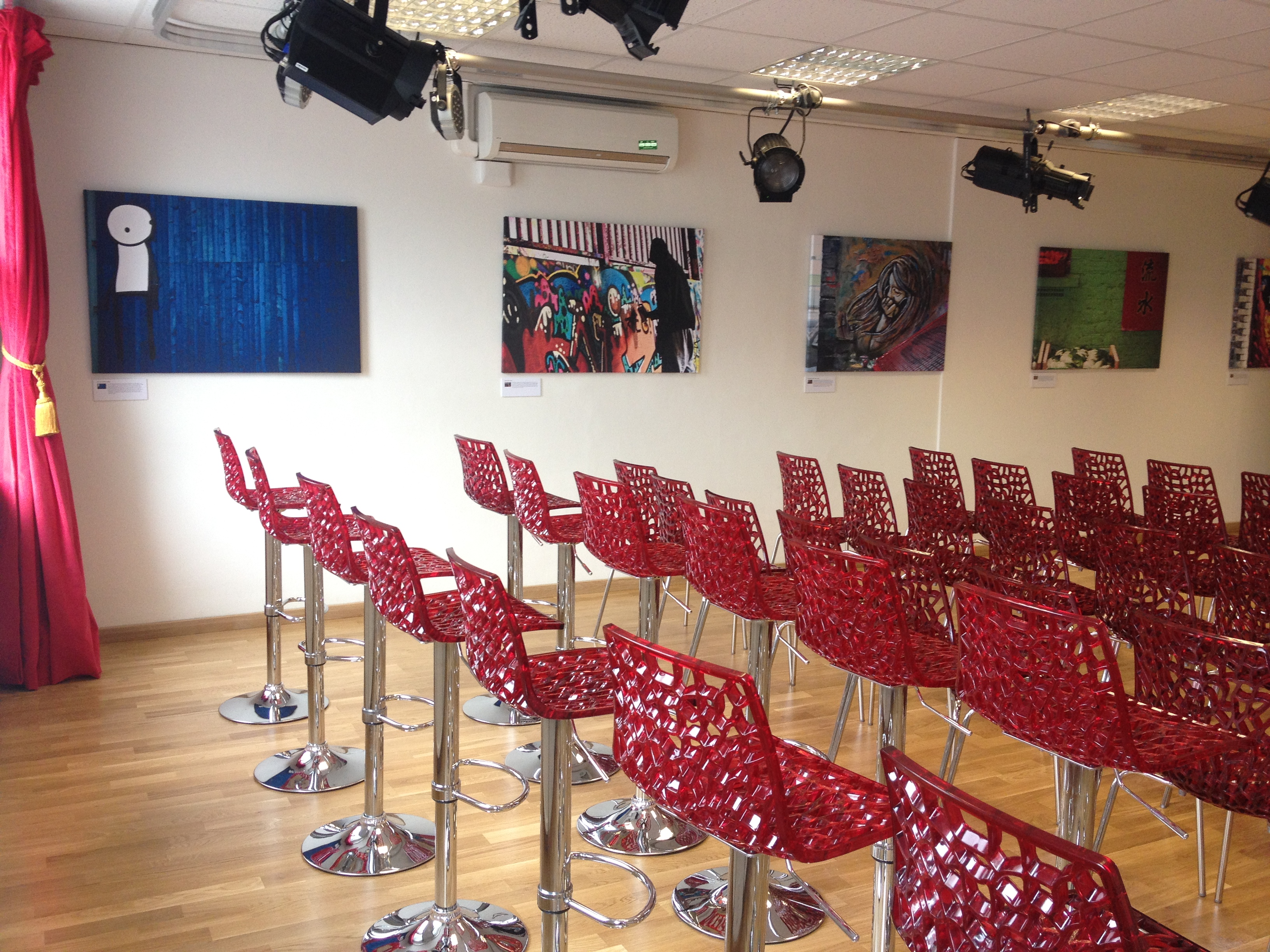 CAPA_study_abroad_London_Theater_Space